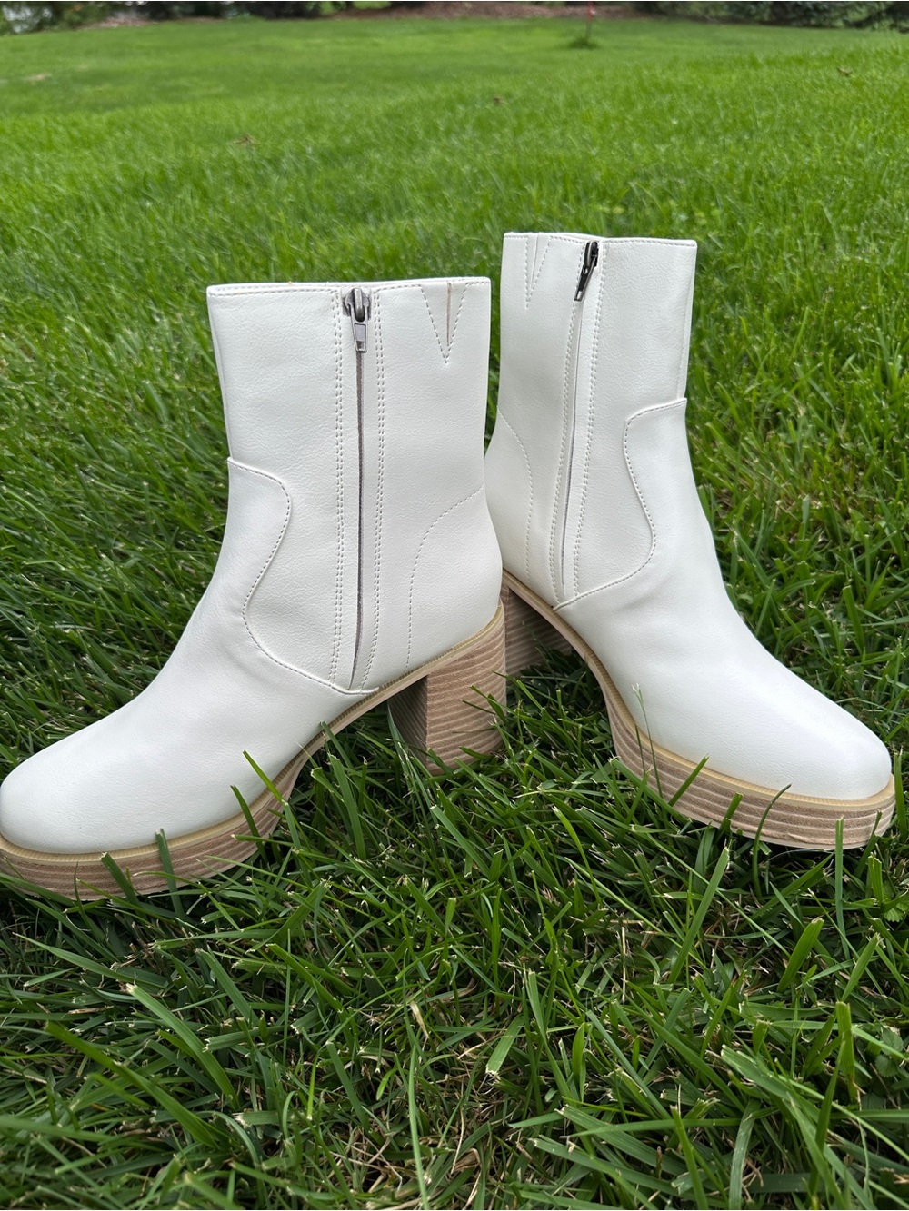 Oasis Society Alexandra White Platform Ankle Boots with Block Heel size 6